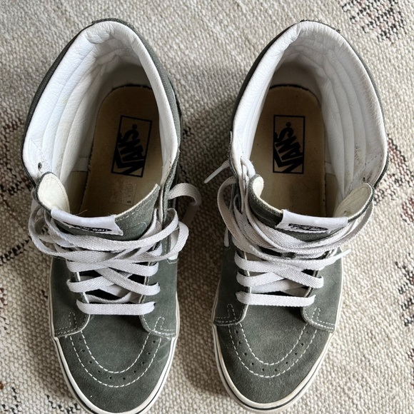 Vans Sk8-Hi in Thyme - Picture 2 of 9